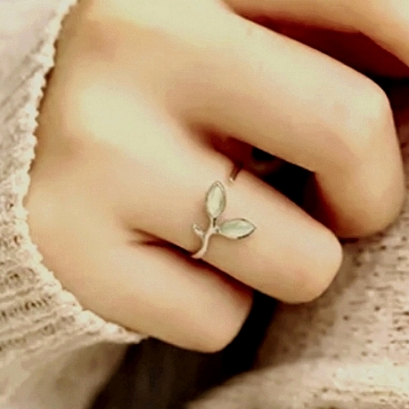 Frosted Green Opal Leaf Ring  2 Available - Picture 15 of 15